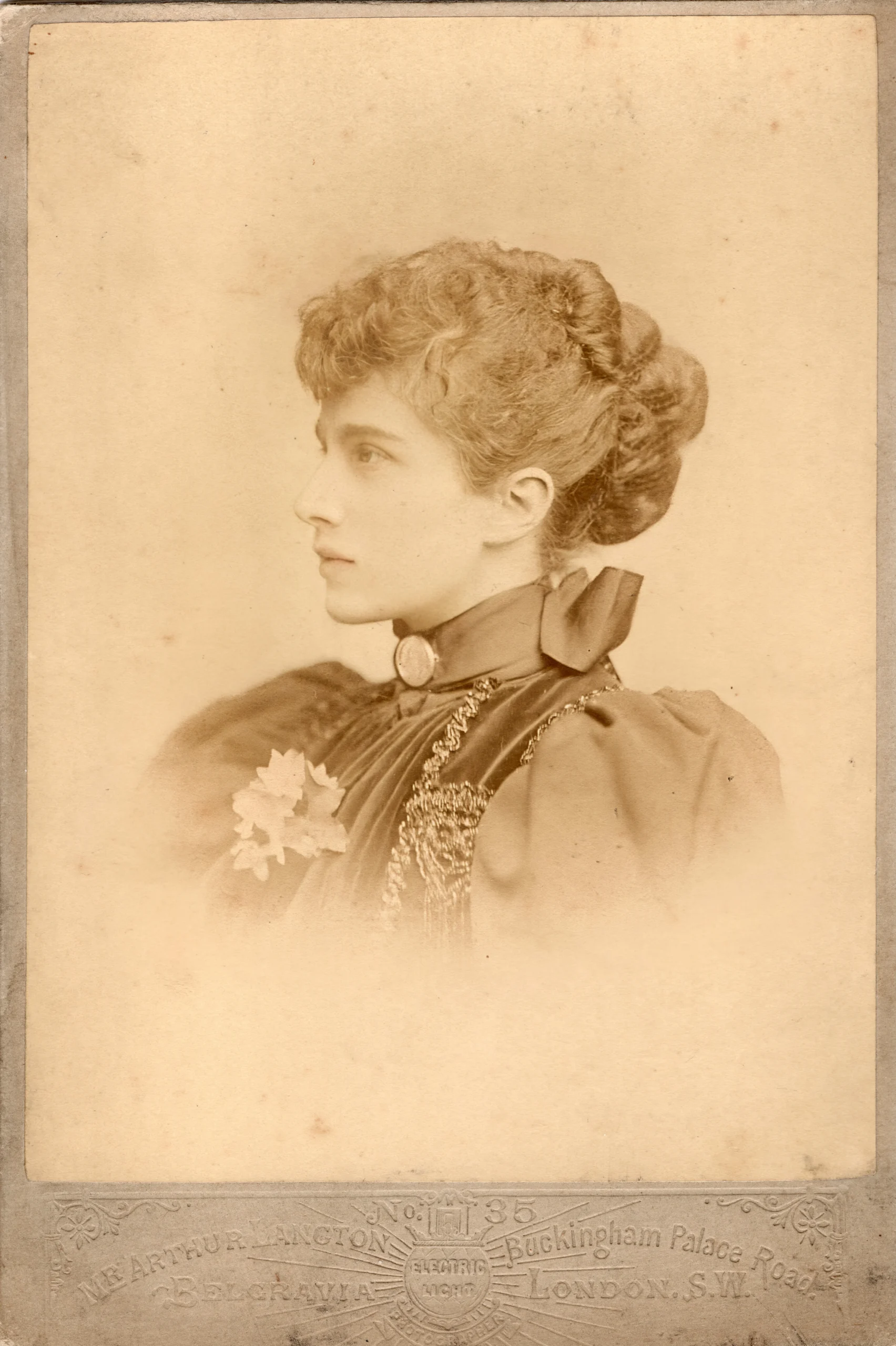 美團釋放「LongCat-Flash-Thinking-2601」：開源AI工具調用能力再攀高峰，超越Claude！ | DreamJ AI 自動生成封面